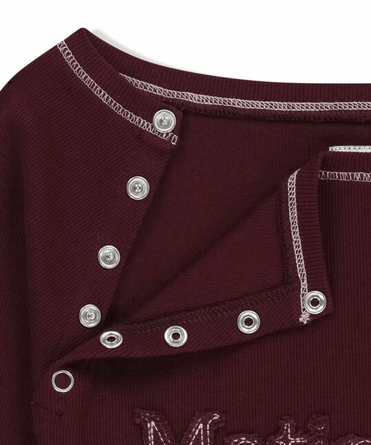 LOGO APPLIQUE BUTTON DETAIL RAGLAN TOP