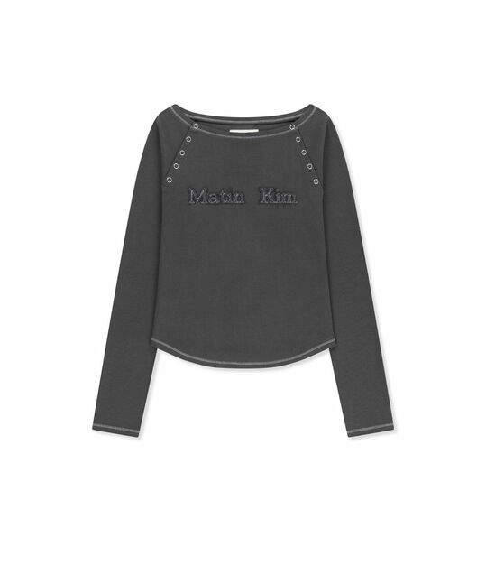 LOGO APPLIQUE BUTTON DETAIL RAGLAN TOP