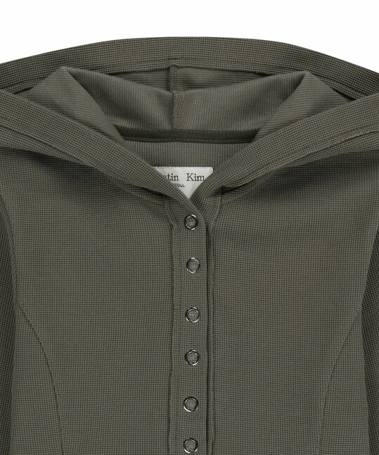 WAFFLE HENLEY NECK HOOD TOP