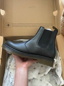 Dr. Martens Chelsea 38
