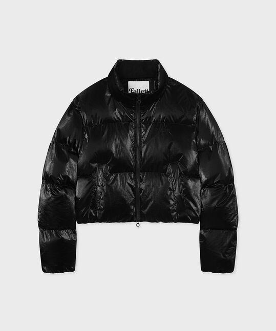Story Logo Short Puffer