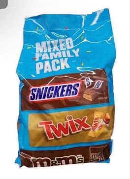 Mixed family pack snickers twix m&m’s