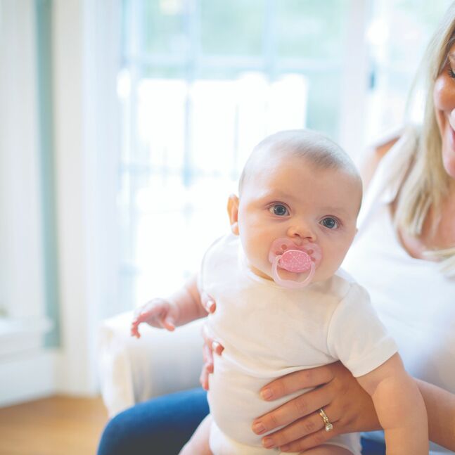 Dr.Brown's Advantage Pacifier - Stage 1, Glow in the Dark - Pink, 2-Pack